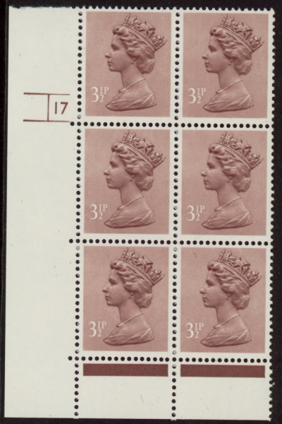 U119 (x931) Harrison 3½p purple-brown phos.(FCP) perf RE Cyld. 17 no dot U/M (MNH) U119 (x931) Harrison 3½p purple-brown phos.(FCP) perf RE Cyld. 17 no dot U/M (MNH)
