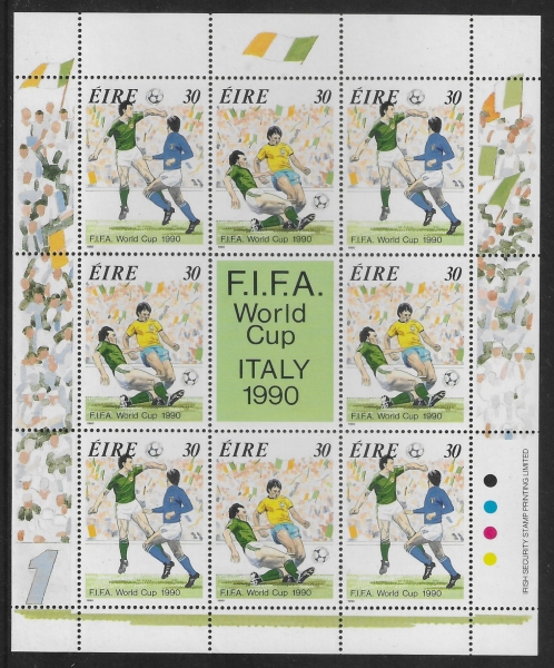 1990 Ireland SG.770a  World Cup Football Italy. sheetlet U/M (MNH) 1990 Ireland SG.770a  World Cup Football Italy. sheetlet U/M (MNH)