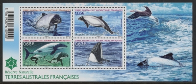 2014 French Antarctic MS.727 Commerson's Dolphin Mini Sheet U/M (MNH) 2014 French Antarctic MS.727 Commerson's Dolphin Mini Sheet U/M (MNH)