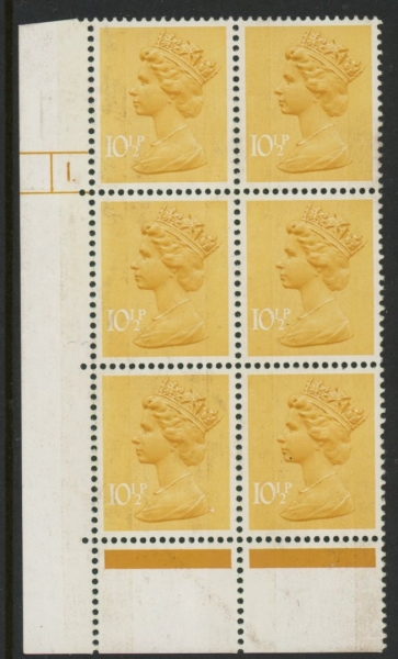 U196 (x890) Harrison 10½p yellow 2B Cyld.1 dot phos.17 perf RE U/M (MNH) U196 (x890) Harrison 10½p yellow 2B Cyld.1 dot phos.17 perf RE U/M (MNH)