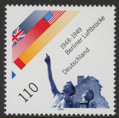 1999 Germany SG.2903 50th Anniv of Berlin Airlift of 1948-9 U/M (MNH) 1999 Germany SG.2903 50th Anniv of Berlin Airlift of 1948-9 U/M (MNH)