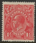 1924  Australia  SG.77d 1½d  scarlet. variety 'curved 1 and thin fraction at left'  U/M (MNH).