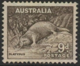 1938  Australia  SG.173  9d chocolate. U/M  (MNH)