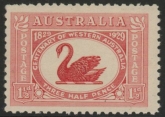 1929  Australia  SG.116a  1½d scarlet re-entry 'T of AUSTRALIA  double' U/M (MNH)