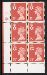 NI72  25p 2B red . yellow fluor  Cyld. Q2 Q2 . printed by Questa U/M (MNH)