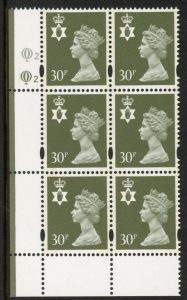 NI74  30p 2B deep olive-grey . yellow fluor  Cyld. Q2 Q2 . printed by Questa U/M (MNH)