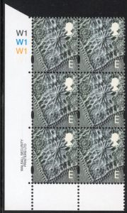 NI91  'E'  linen. Cyld. W x 3    phos. W1 blue fluor   printed by Walsall U/M (MNH)