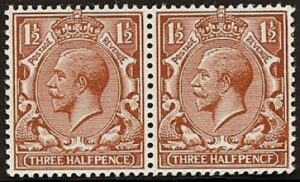 KGV Royal Cypher SG.364a 1½d 'PENCF' error variety in pair with normal. mounted mint