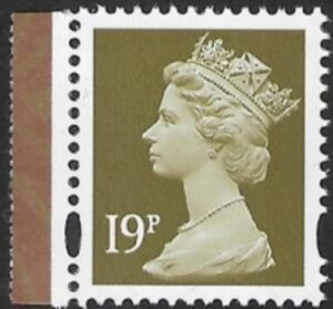 Y1683  19p RB  Bistre blue fluor perf 14  ex DX24 Walsall  U/M (MNH)