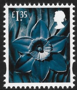 W153  £1.35  daffodil   (revised typeface) ISP  U/M (MNH)