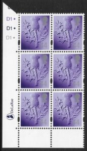 S 114  Scotland  44p  thistle  cyld. D1 dot x 3  phos D1 dot  DeLaRue  U/M (MNH)