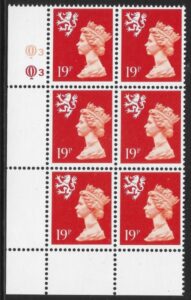 S 62   Scotland  19p bright orange red phos  cyld Q3Q3  Questa  U/M (MNH)