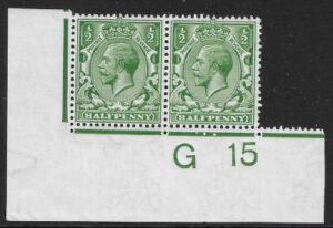 KGV. ½d green Royal Cypher. Control G15 corner pair imperf M/M