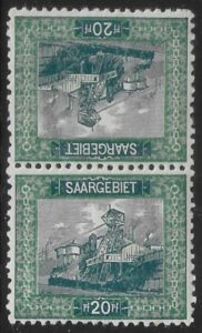 1921 SAAR SG.55a 20pf slate and green 'tete beche' pair. U/M (MNH)
