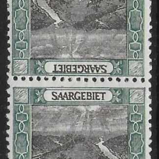 1921 SAAR  SG.57a 30pf brown and blue-green 'tete beche' pair. U/M (MNH)
