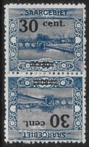1921 SAAR SG.76a 30c on 80pf blue 'tete beche' pair. U/M (MNH)