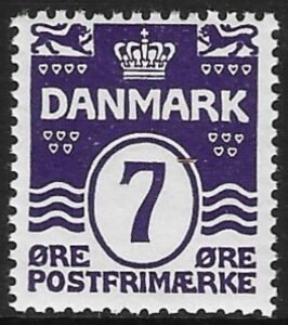 1930 Denmark SG.180 7ö violet U/M (MNH)