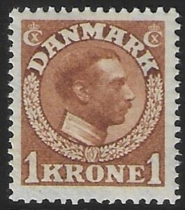 1913 Denmark SG.166 1k yellow-brown U/M (MNH)