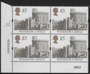 UK16 (SG.1614) £5  cylinder Block of 4 cylinder 7C Harrison  U/M (MNH)