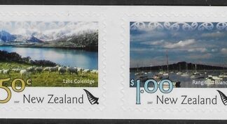 2003-9 New Zealand - SG.2612b  Horiz. Pair 50c & $1  S/adh. U/M (MNH)