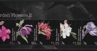 2004 New Zealand  MS.2711  Garden Flowers mini sheet. U/M (MNH)