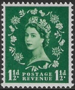 SG.589 1½d green (1958 2nd graphites) U/M (MNH)