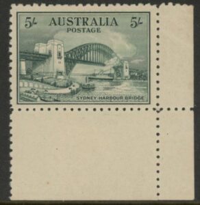 1932 Australia - SG.143 5/- blue-green. Sydney Harbour Bridge. U/M (MNH) (mounted on margin only)