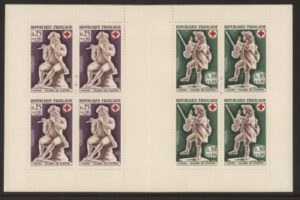 1967 France SG.1772-3 x 4  XSB17 Dieppe Museum Ivories. Booklet  U/M (MNH)