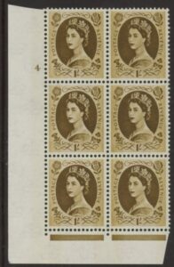 S140 1/- crowns wmk. Cyld. 4 no dot 2 x 9.5 mm bands. perf I/E U/M (MNH).