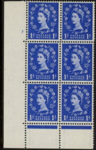 S15 (SG.562) 1d Edward crown wmk. 1st Graphite Cyld.7 no dot perf E/P U/M (MNH)