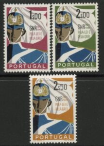 1960 Portugal SG.1198-200 50th Anniv.of National Guard Set of 3 values U/M (MNH)