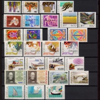 1977 Portugal Complete Year Sets & Mini Sheets U/M (MNH)  Cat. £120.00