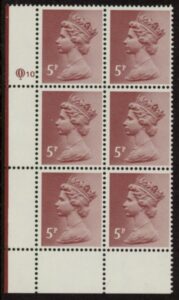 X1004a (UG18)  Questa 5p claret Perf 15x14 . FCP Cyld. Q10 perf.U/M (MNH)