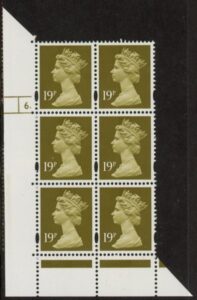 Y1682 (U263B)  19p CB bistre Harrison Cyl. 6 dot  phos 41 blue fluor. U/M (MNH)