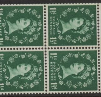 SB68 Crowns 4x1½d,   wmk. s/ways left perf AP ( good perfs). mounted mint. (selvedge)