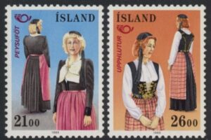 1989 Iceland SG.728-9 Traditional Costumes Set of 2 values U/M (MNH)