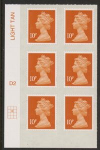 U2923 10p dull orange M12L Cyld D2 grid position R2 C2 DLR U/M (MNH)