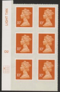 U2923 10p dull orange M12L Cyld D2 grid position R2 C1 DLR U/M (MNH)