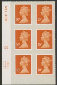 U2923 10p dull orange M14L Cyld D2  grid position R2 C3  DLR U/M (MNH)