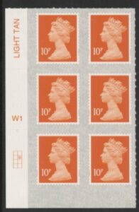 U2923 10p dull orange M18L Cyld W1  grid position R2 C2  SBP L/s  Walsall U/M (MNH)