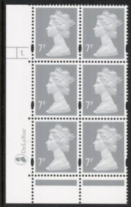 Y1672 (U157A)  7p grey 2B DLR Cyl.1 dot phos 47 blue fluor PVA (bluish). U/M (MNH)