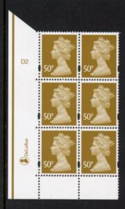 Y1726 (U436) 50p ochre DLR Cyld. D2 no dot Phos D1 blue fluor. U/M (MNH)