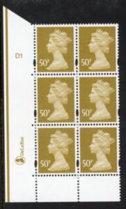 Y1726 (U435) 50p 2B ochre. PVA bluish DLR Cyl.D1 no dot phos D1 blue fluor. U/M (MNH)