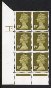Y1682 (U263B)  19p CB bistre Harrison Cyl.4 no dot phos 41 blue fluor. U/M (MNH)